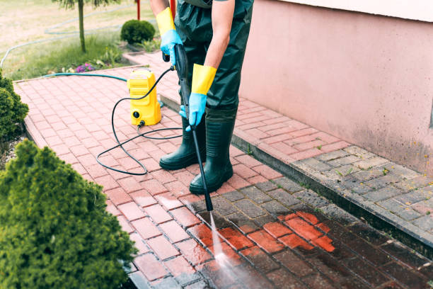Professional Pressure Washing Services in Westgate, FL